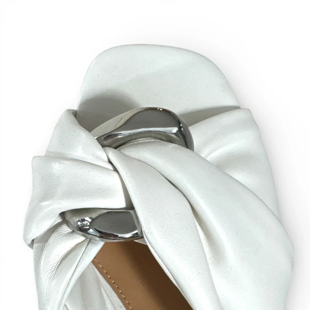 Vince Camuto Liane Off-White Nappa Leather Twisted Ring Block Heel Sandals 8 EUC